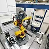 Die Roboterzelle von Grob im Einsatz bei Wessel-Hydraulik.
