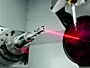 Laserlicht und innovative Kinematik der Vollmer Maschine VLaser 270. –