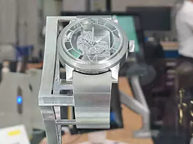 Beispiel für die Mikrobearbeitung in der Schmuckindustrie.