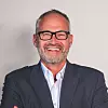 „Wir haben dank KI weniger Fehlteile bei höheren Maschinenlaufzeiten und geringere Kosten für Werkzeug und Personal“, berichtet Geschäftsführer Andreas Zumkeller von der EZU-Metallwaren GmbH & Co. KG.